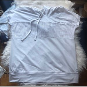 Ellie Activewear Athletic Top!